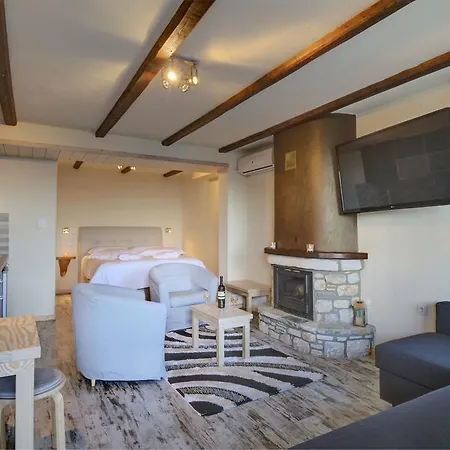Appartement Mple Feggari à Mourésion Extérieur photo