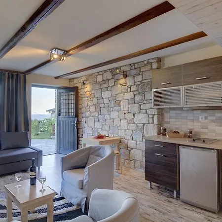 Appartement Mple Feggari à Mourésion Extérieur photo
